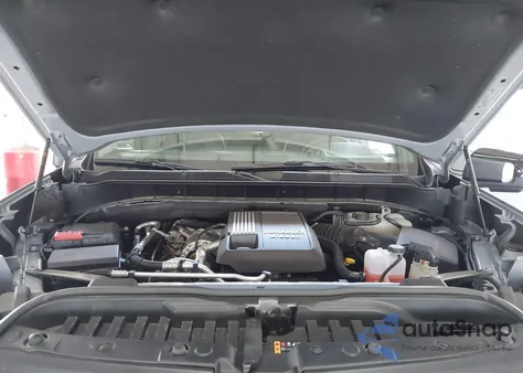 2025 Chevrolet Silverado 1500 4Wd Short Bed Rst из США, поврежденный, VIN 1GCUKEE88SZ111093